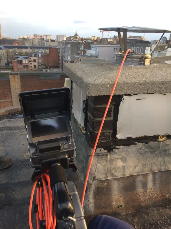 Camera controle schouw Een camera onderzoek in een schouwkanaal uitgevoerd door Delex